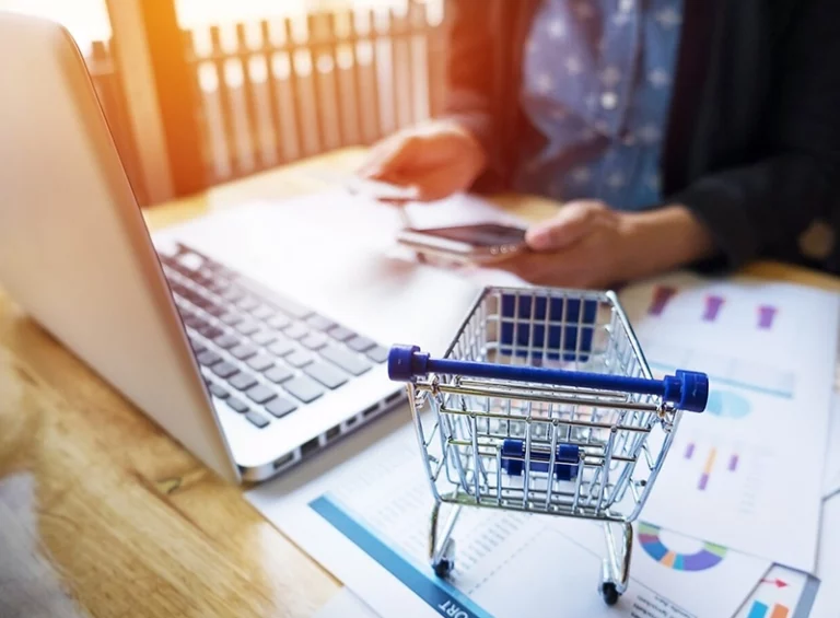 e-commerce-fron-page